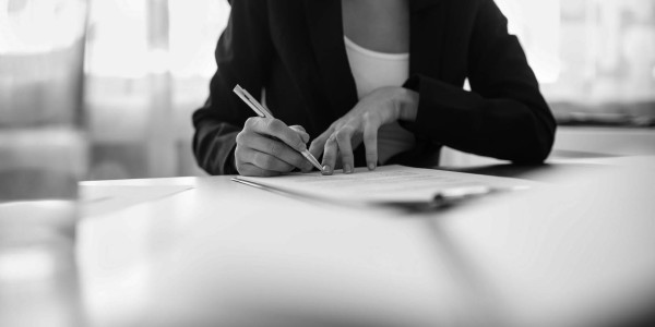 Derecho Inmobiliario / Abogados Inmobiliarios Nulles · Desahucios por Impago de Rentas / Alquileres