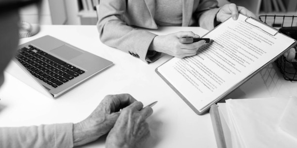 Derecho Mercantil / Abogados Mercantilistas Nulles · Cumplimiento de Normativas Derechos Consumidor